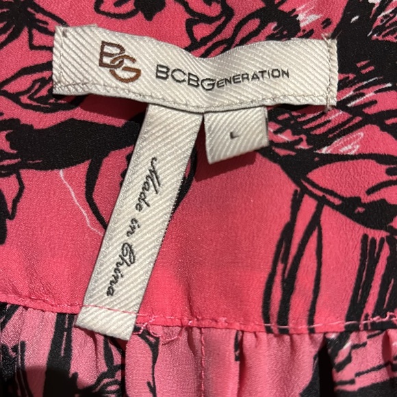 Sleeveless floral blouse - Picture 2 of 4